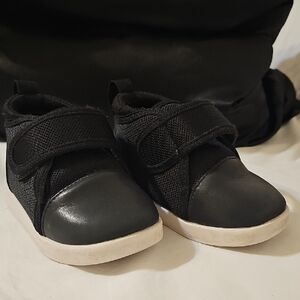 Kids Black Sneakers with Velcro Straps